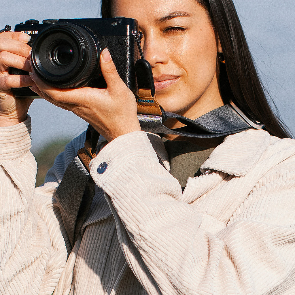 (image), Anne using her camera with the ash slide connected to it, SL-AS-3, ash