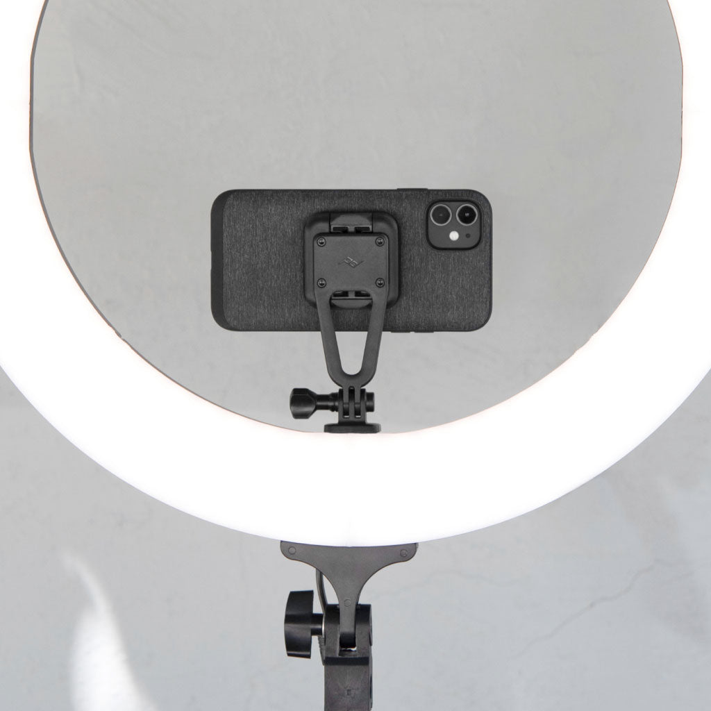 (image), An iPhone with Everyday Case mounted on a Creator Kit with a ring light attached to it, M-CK-AA-BK-1