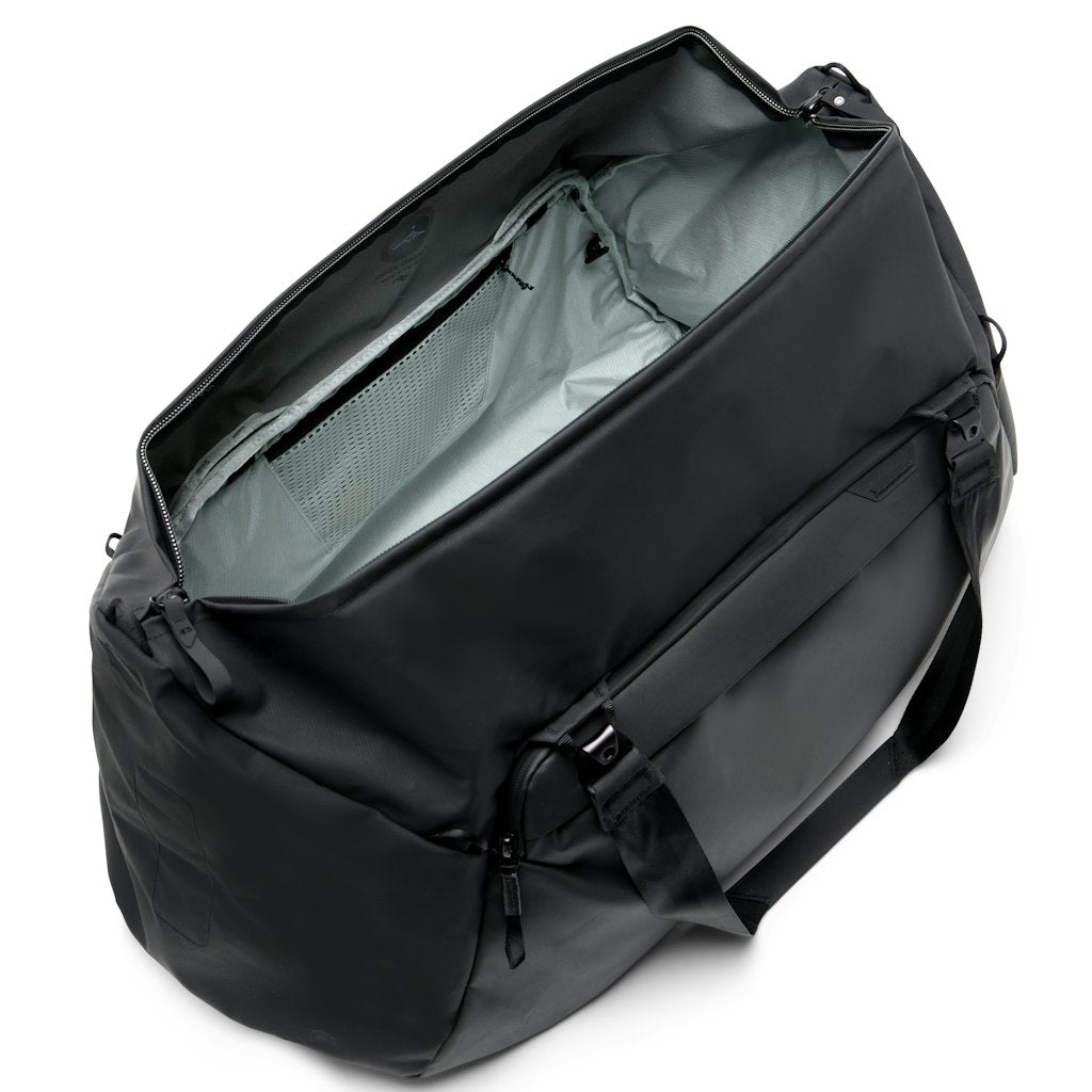 (image), top zip opening of the sage duffel bag, BTRD-80-BK-1, black