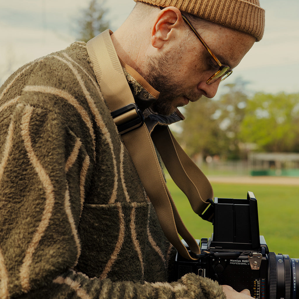 (image), Alvin using the coyote slide for his camera, SL-CY-3, coyote, hover-img