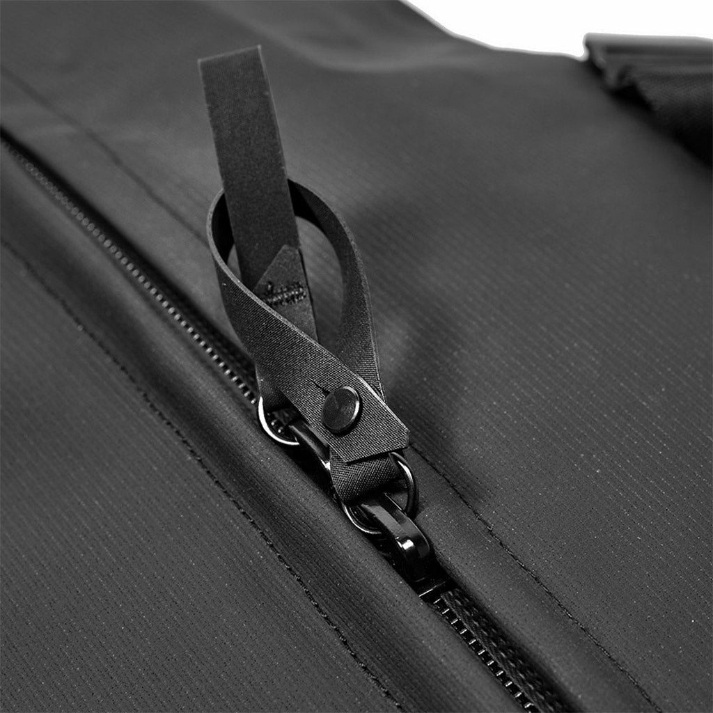 (image), Interlock zipper pulls for security, BTRD-35-BK-1, black