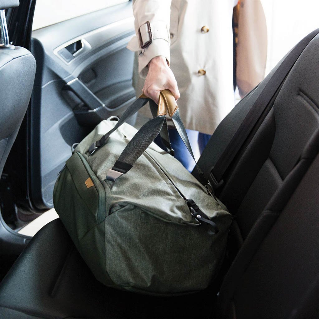 (image), Getting off the duffel from the car using the hand strap carry, BTRD-35-SG-1, sage