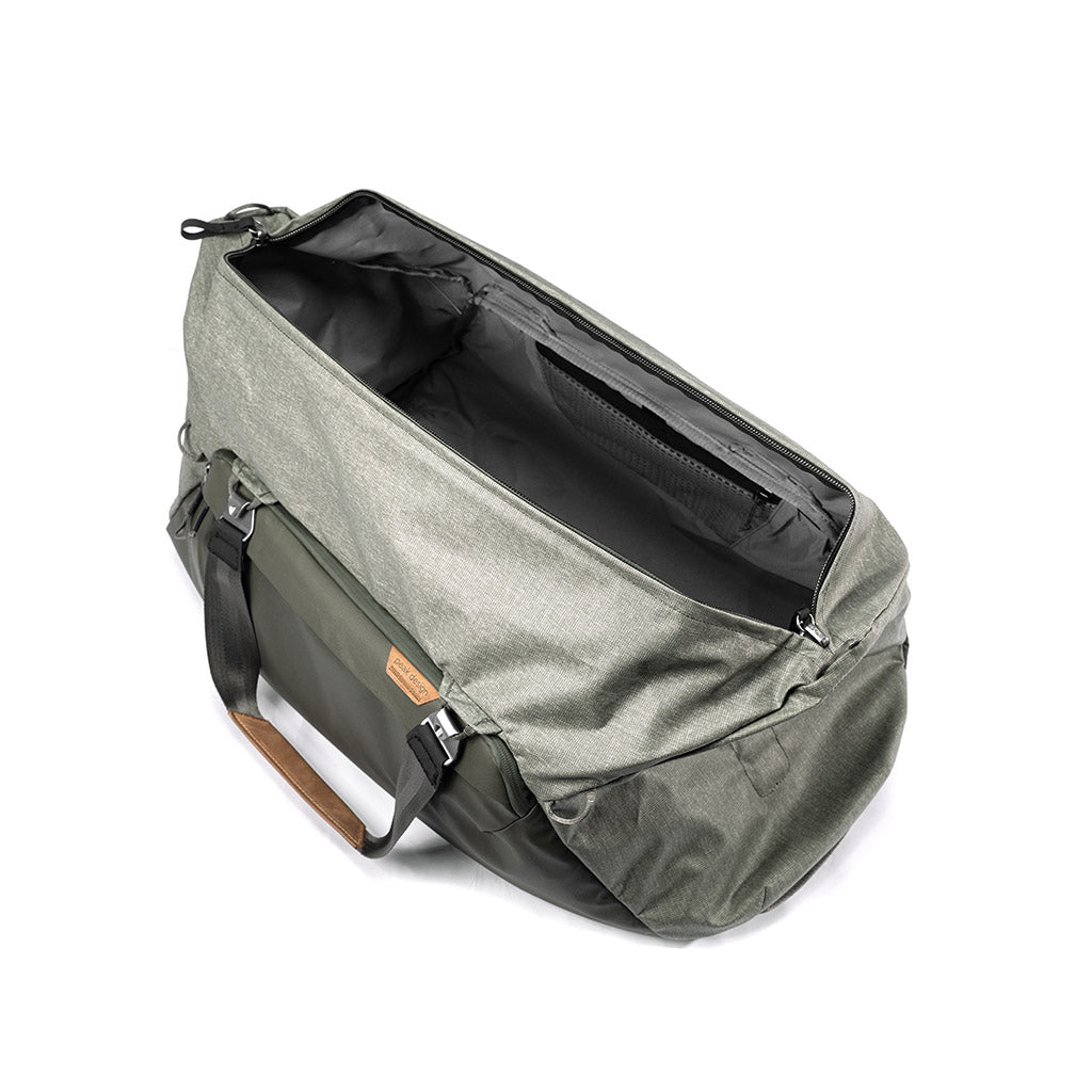 (image), top zip opening of the 65L sage duffel bag, BTRD-65-SG-1